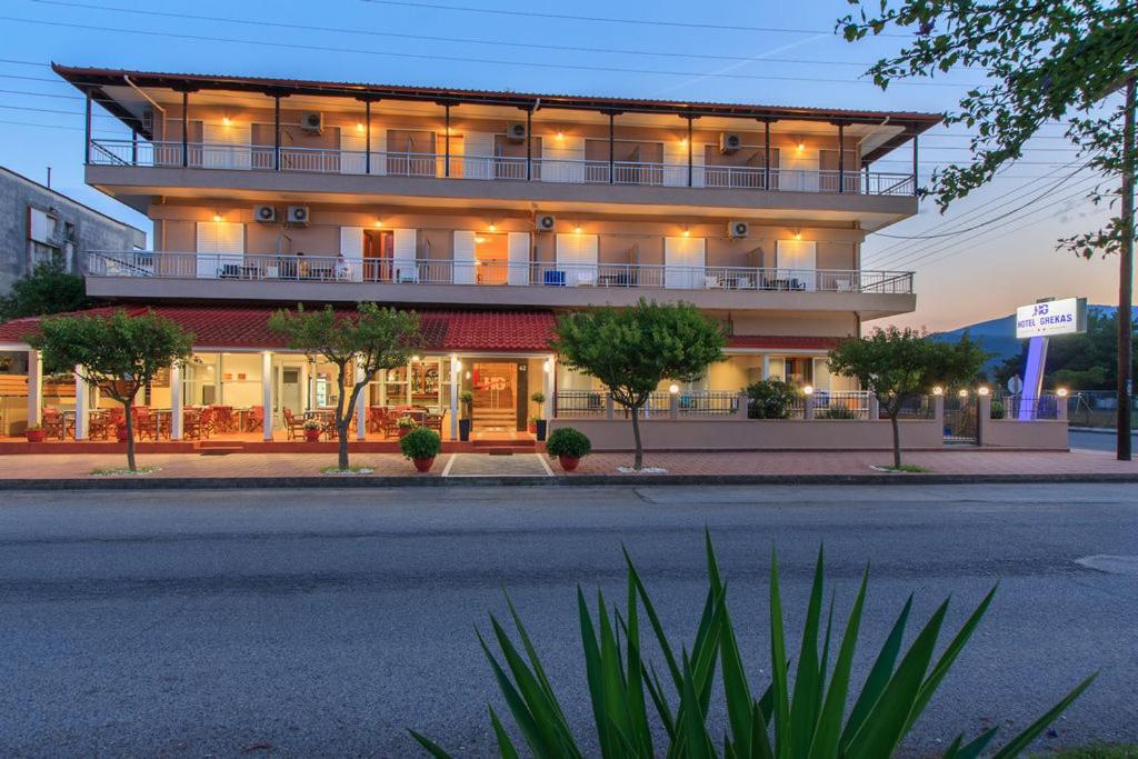 Hotel Grekas Neoi Poroi Exterior photo