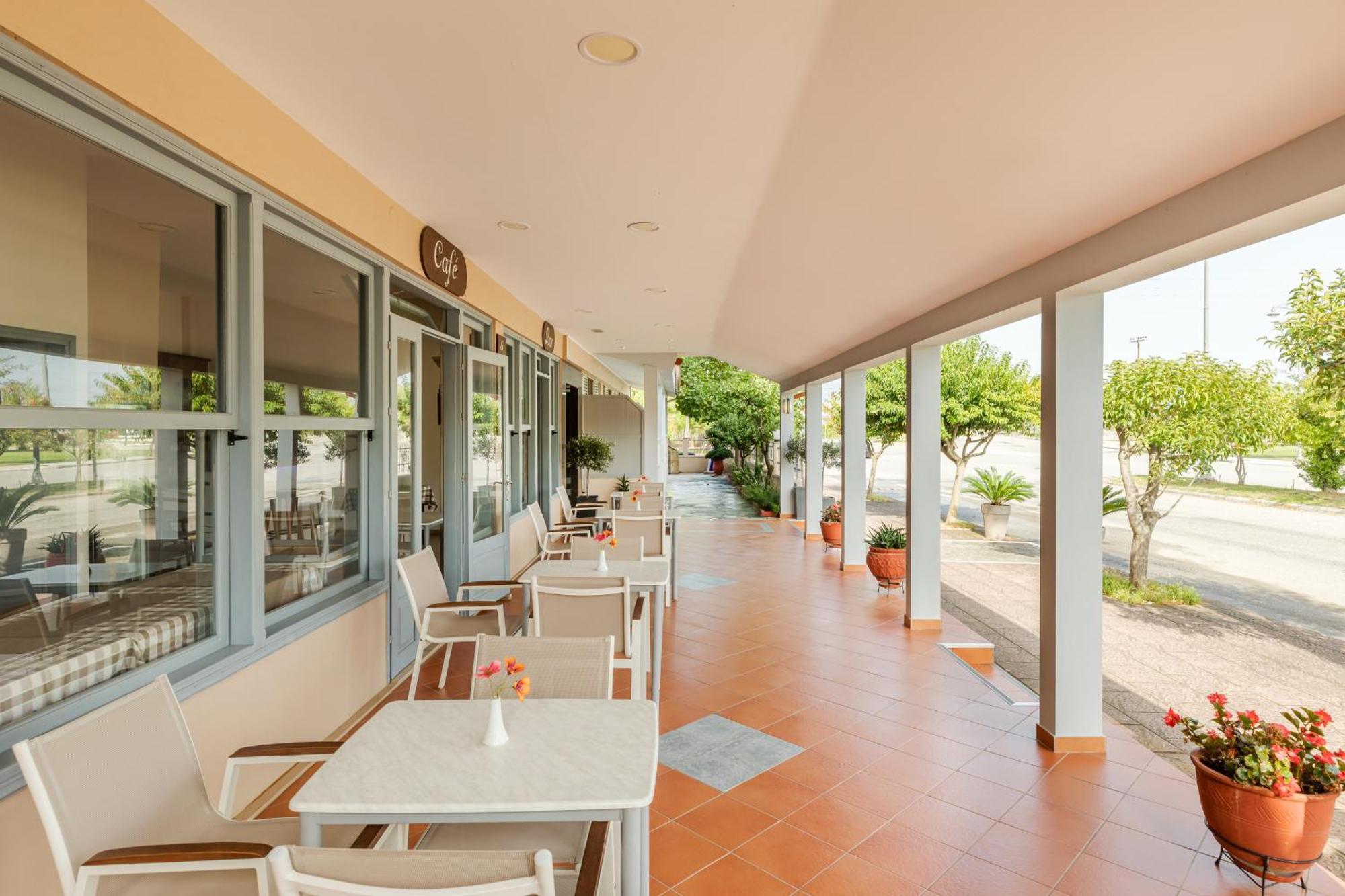 Hotel Grekas Neoi Poroi Exterior photo